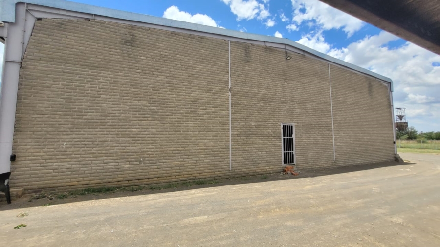 Commercial Property for Sale in Oranjesig Free State